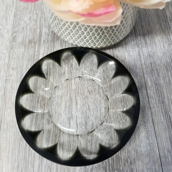 Beautiful Vintage Cut Glass Trinket dish - Picture 2 of 9